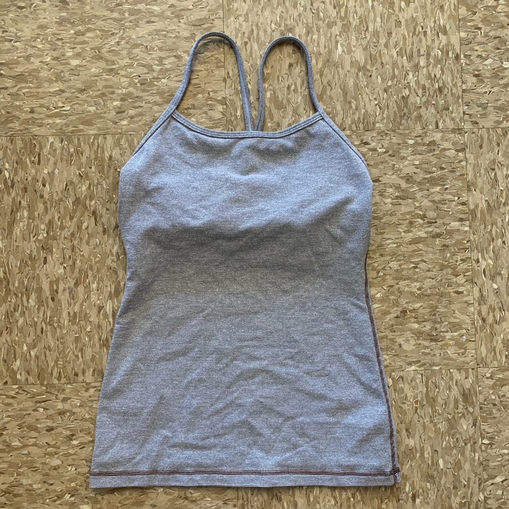 Lululemon power Y top sz 4